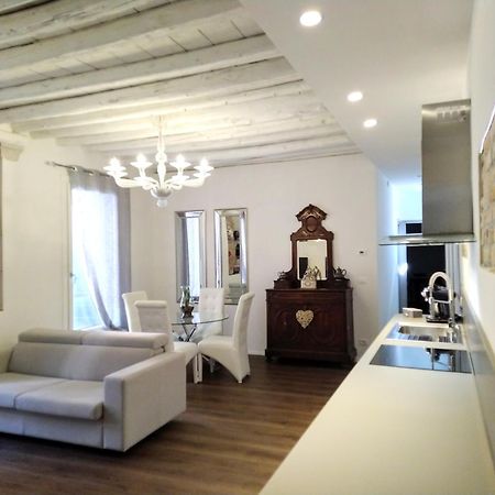 Sara S Luxury Home Five Minutes From Piazza San Marco Venedik Dış mekan fotoğraf