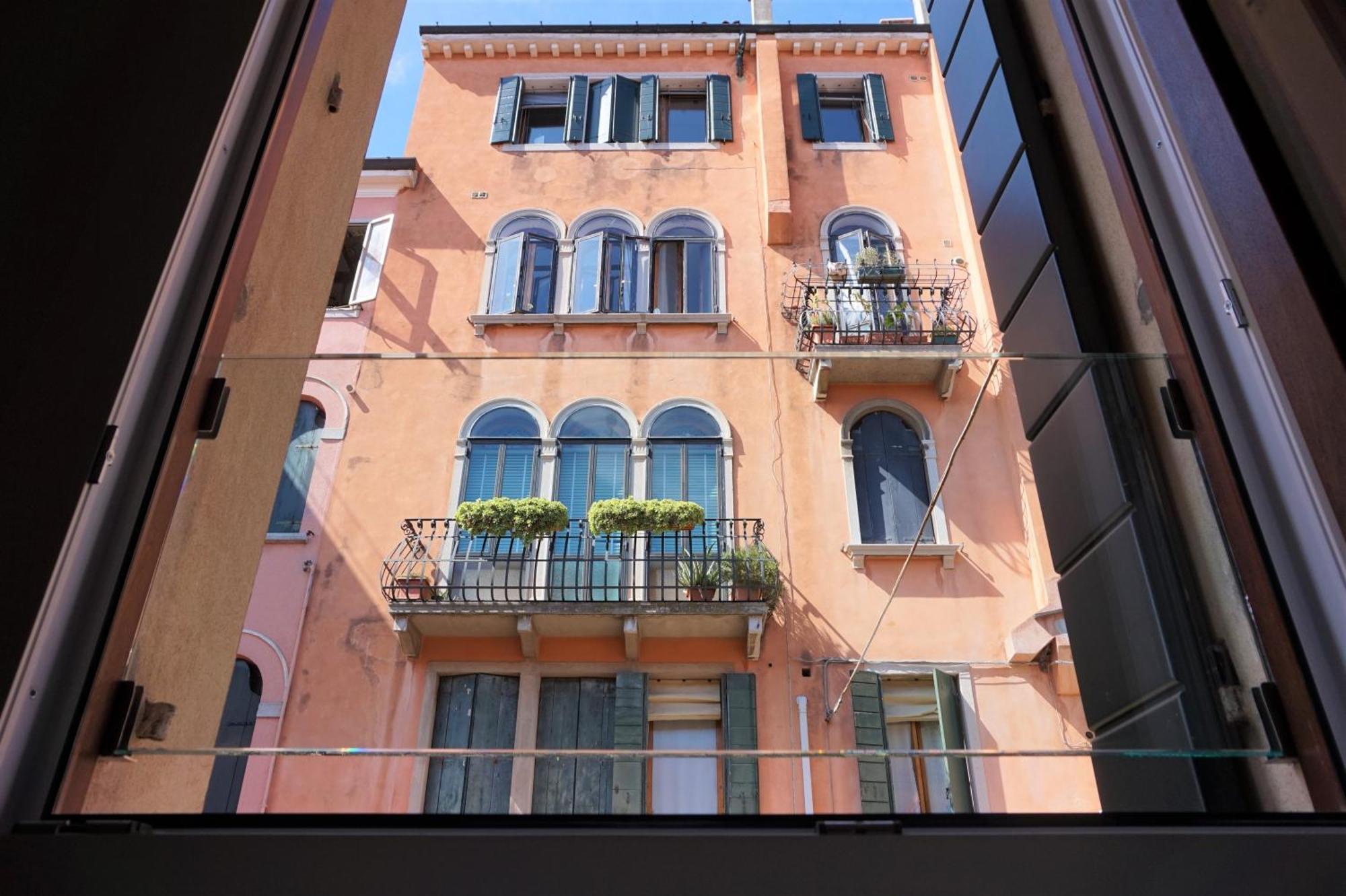 Sara S Luxury Home Five Minutes From Piazza San Marco Venedik Dış mekan fotoğraf